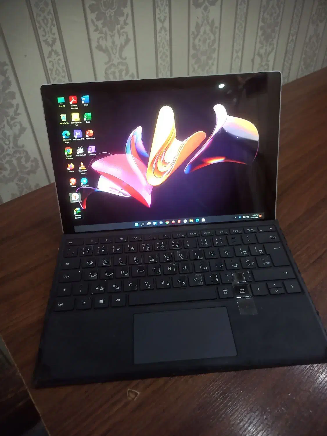 Microsoft Surface Pro 7|رایانه همراه|تهران, فلسطین (میدان انقلاب)|دیوار