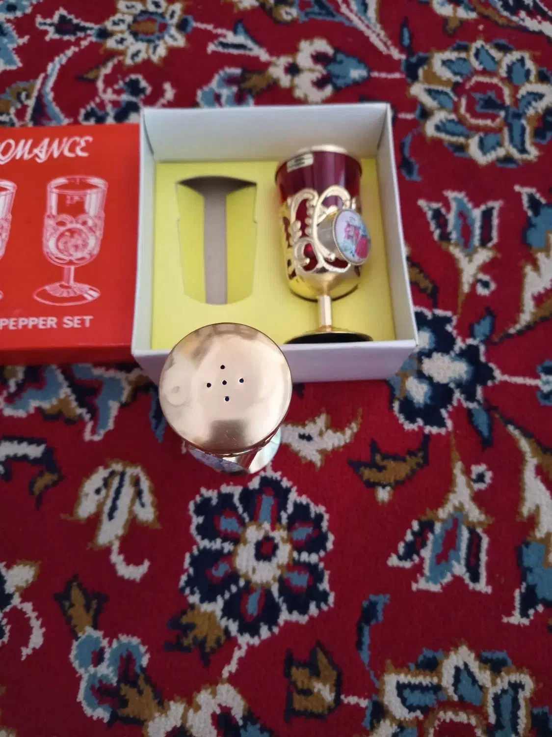 نمکدان قدیمی|کلکسیون اشیاء عتیقه|جهرم, |دیوار