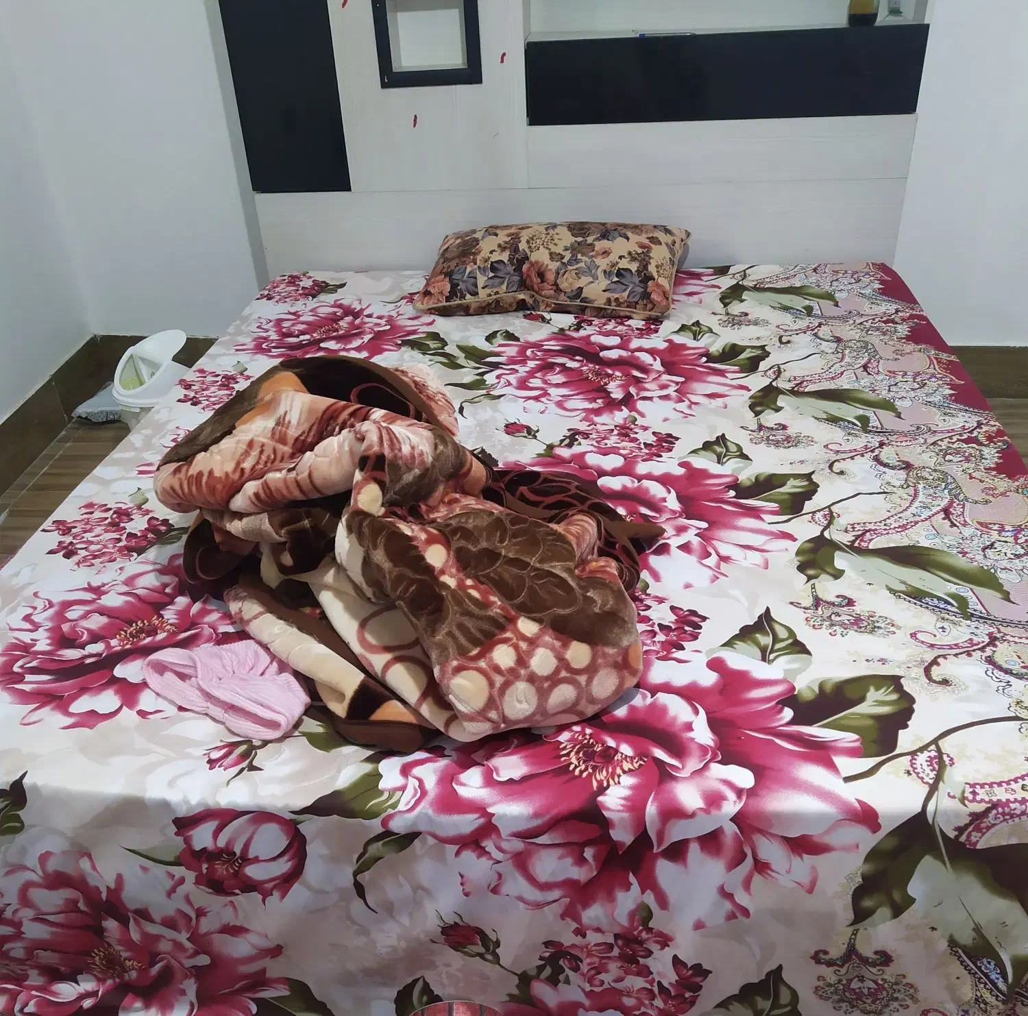 تختخواب|تخت و سرویس خواب|یاسوج, |دیوار