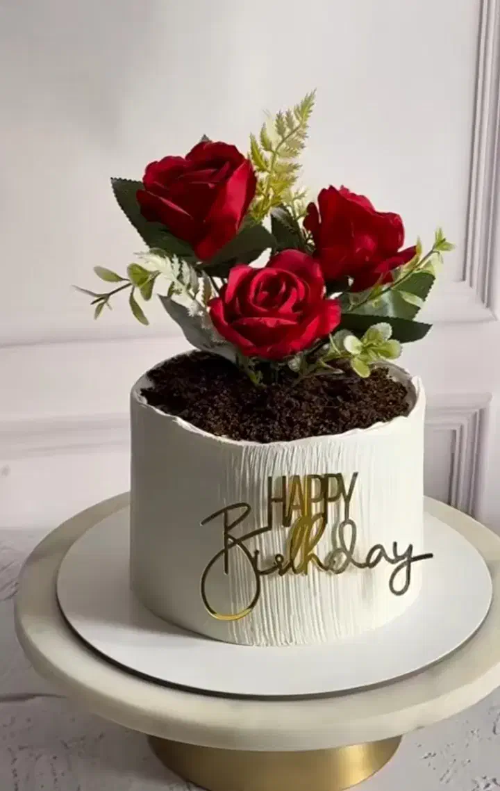 کیک تولد های خاص و ترند|خوردنی و آشامیدنی|قم, زند آباد|دیوار