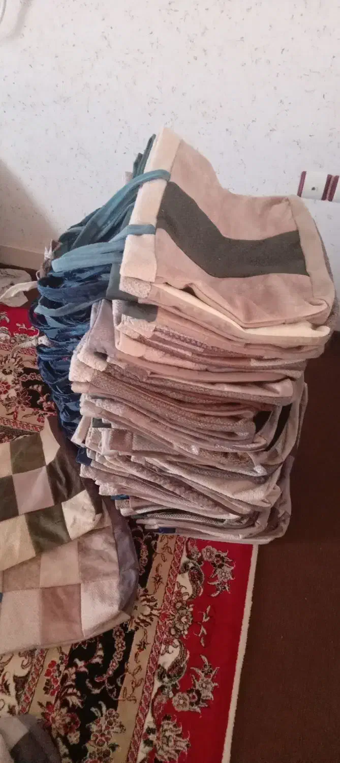 کیف  پارچه مبلی تعداد انبوه|عمده‌فروشی|انبارآلوم, |دیوار