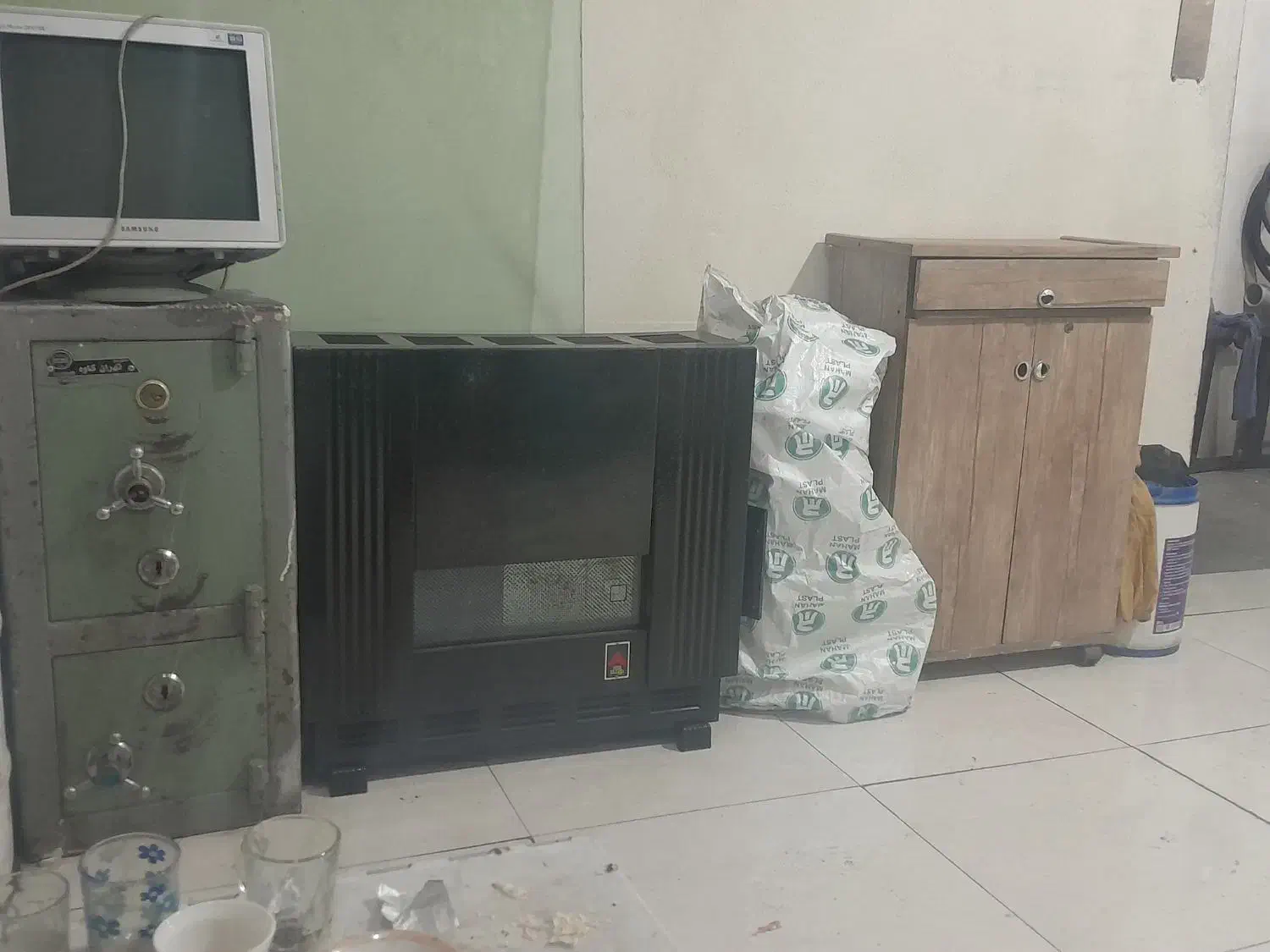 بخاری وجاکفشی|بخاری، هیتر، شومینه|تبریز, |دیوار