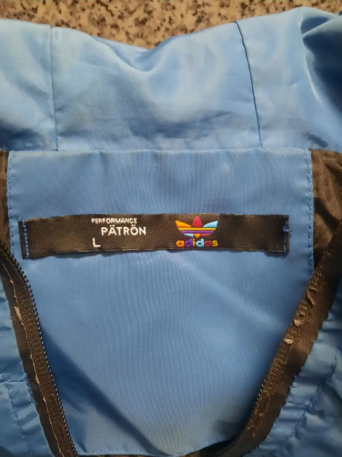 یک عدد باد گیر مارک آدیداس درحد|لباس|پاکدشت, پاکدشت (مامازند)|دیوار