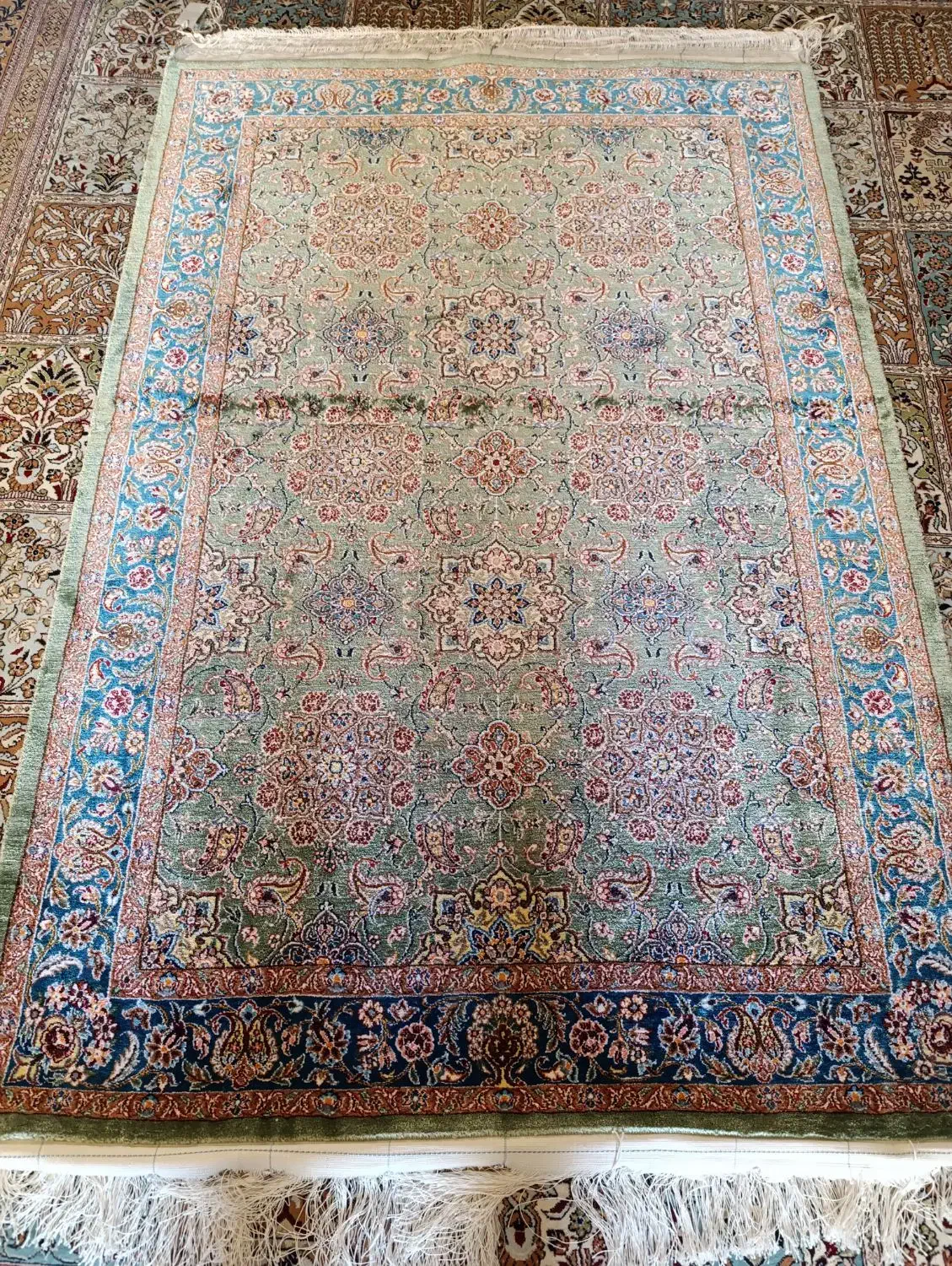 فرش دستباف تمام ابریشم|فرش|تهران, پاسداران|دیوار