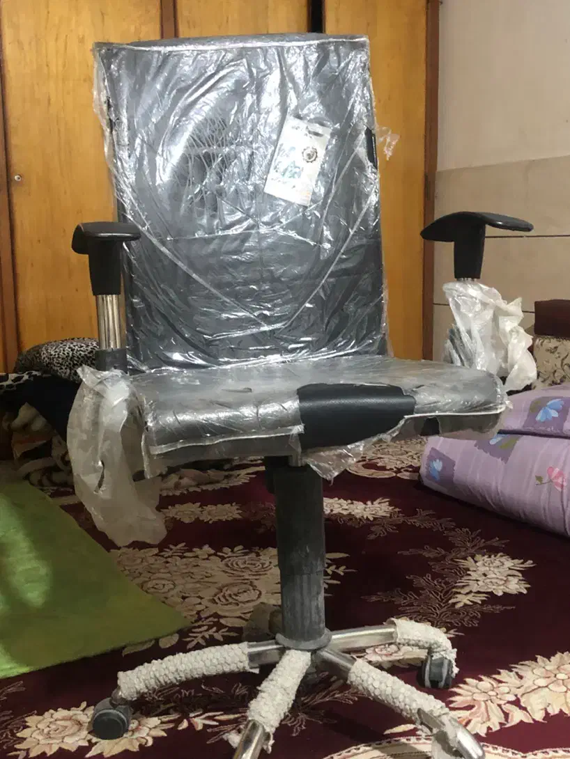 صندلی چرخدار|صندلی و نیمکت|بهبهان, |دیوار