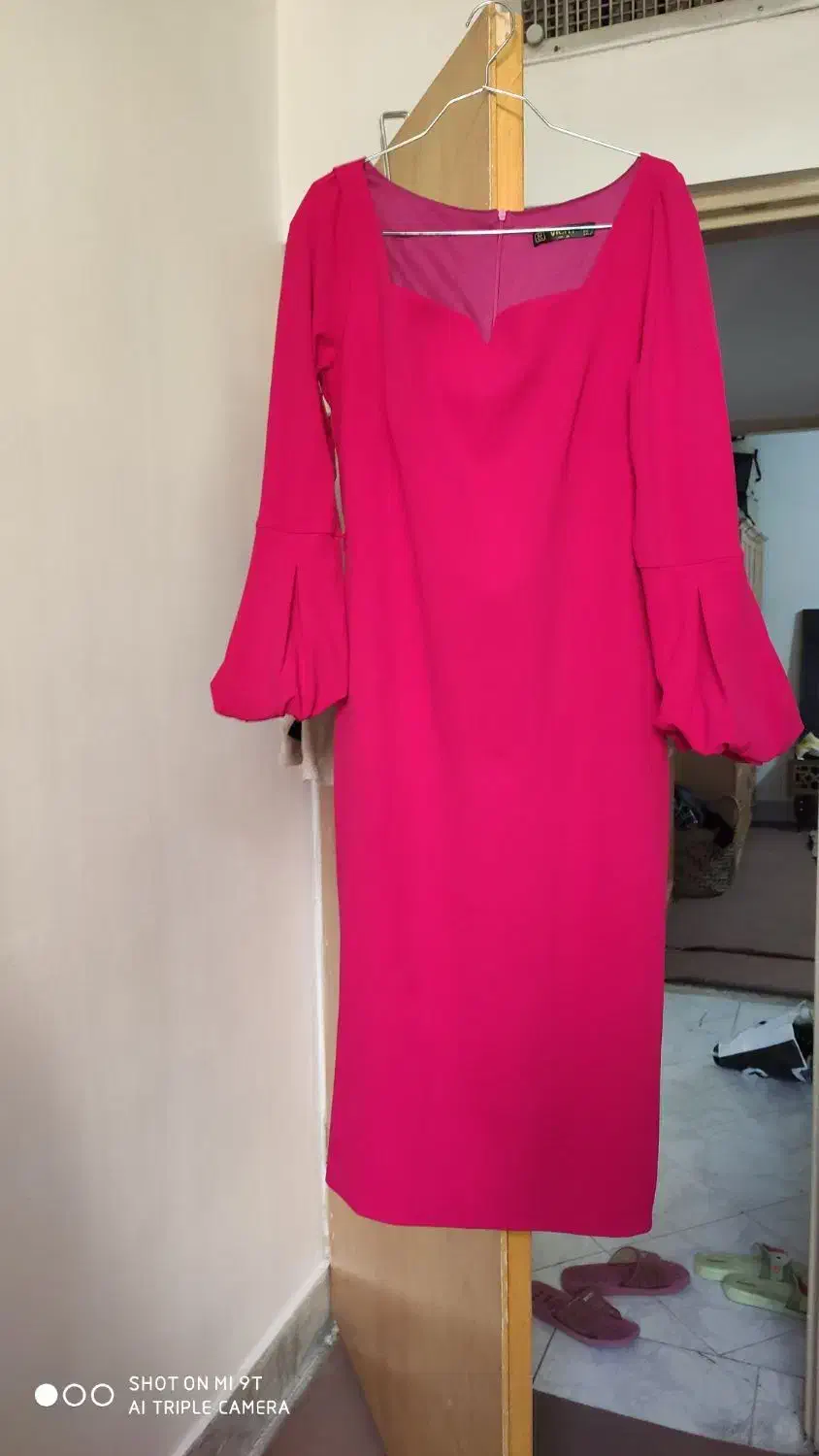 لباس مجلسی|لباس|شاهین‌شهر, شهرک هشت بهشت|دیوار