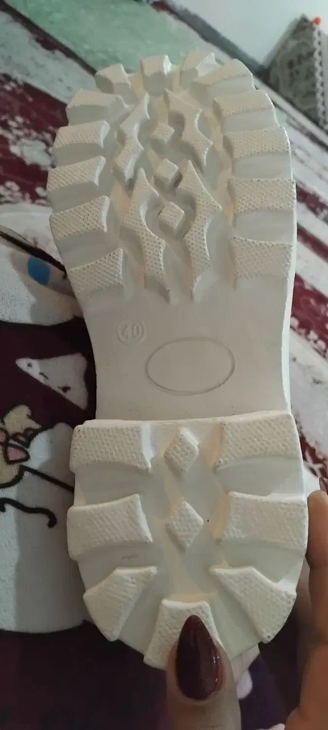 نیم بوت دخترانه سایز۴۰ رنگ سفید|کیف، کفش، کمربند|ماهدشت, |دیوار