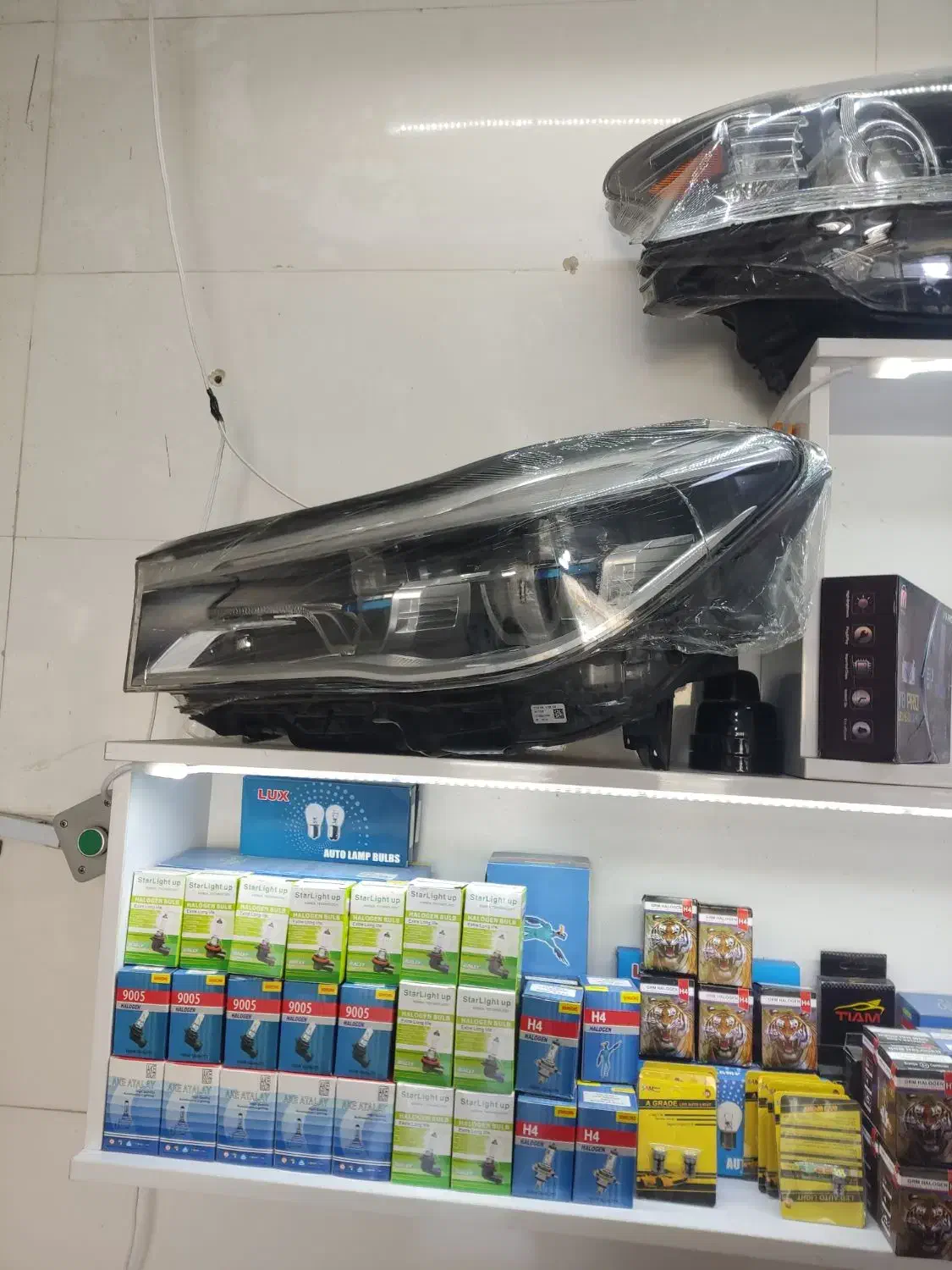 خدمات چراغ خودرو ،چراغ،|خدمات موتور و ماشین|شیراز, شهرک فرهنگیان|دیوار