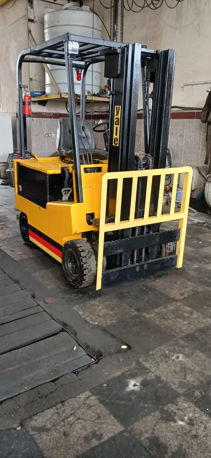 لیفتراک برقی ۲تن|ماشین‌آلات صنعتی|ارومیه, |دیوار