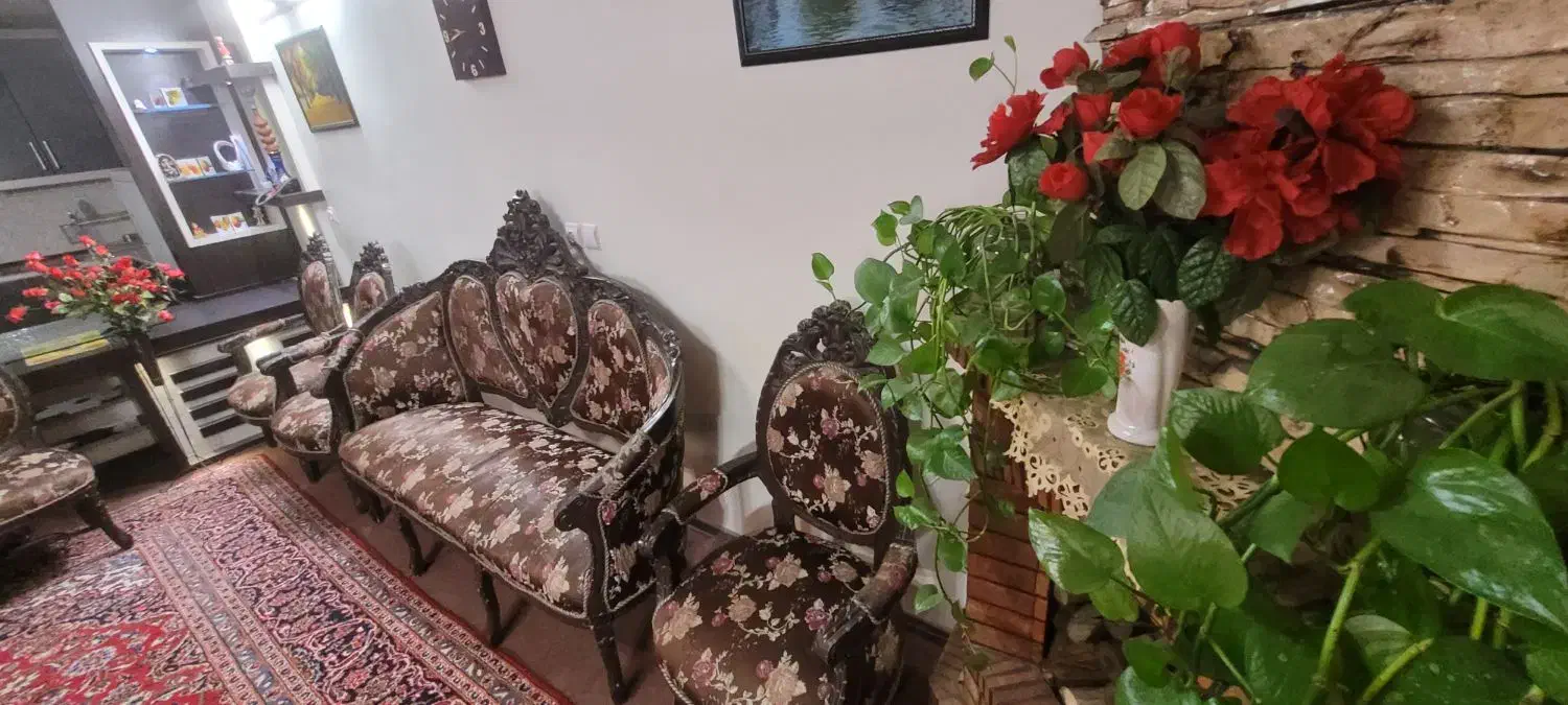 مبل استیل سلطنتی ۷ نفره|مبلمان خانگی و میز عسلی|ابریشم, |دیوار