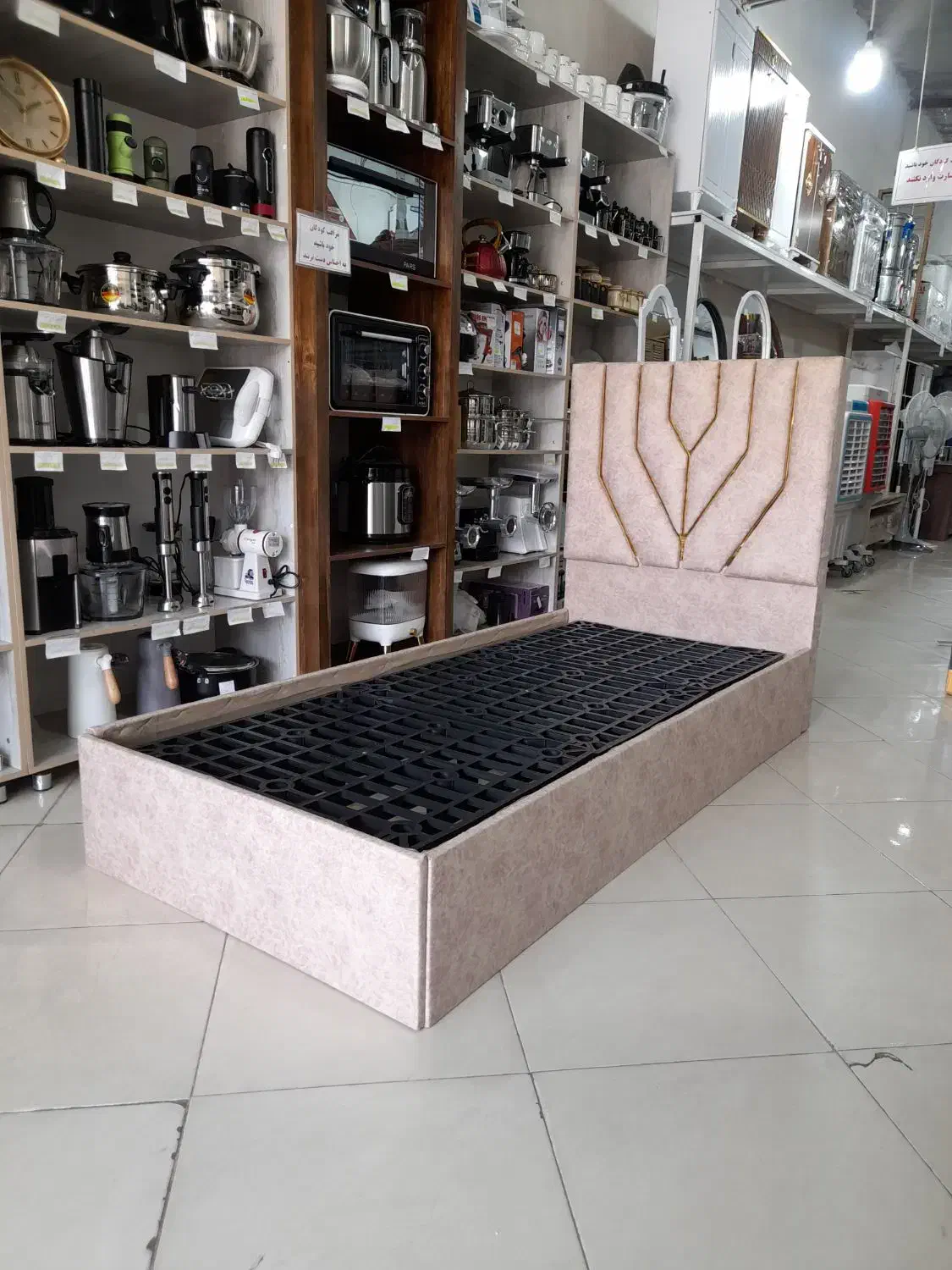 تخت ۱ نفره پازل * اثاث مارکت|تخت و سرویس خواب|سیرجان, |دیوار