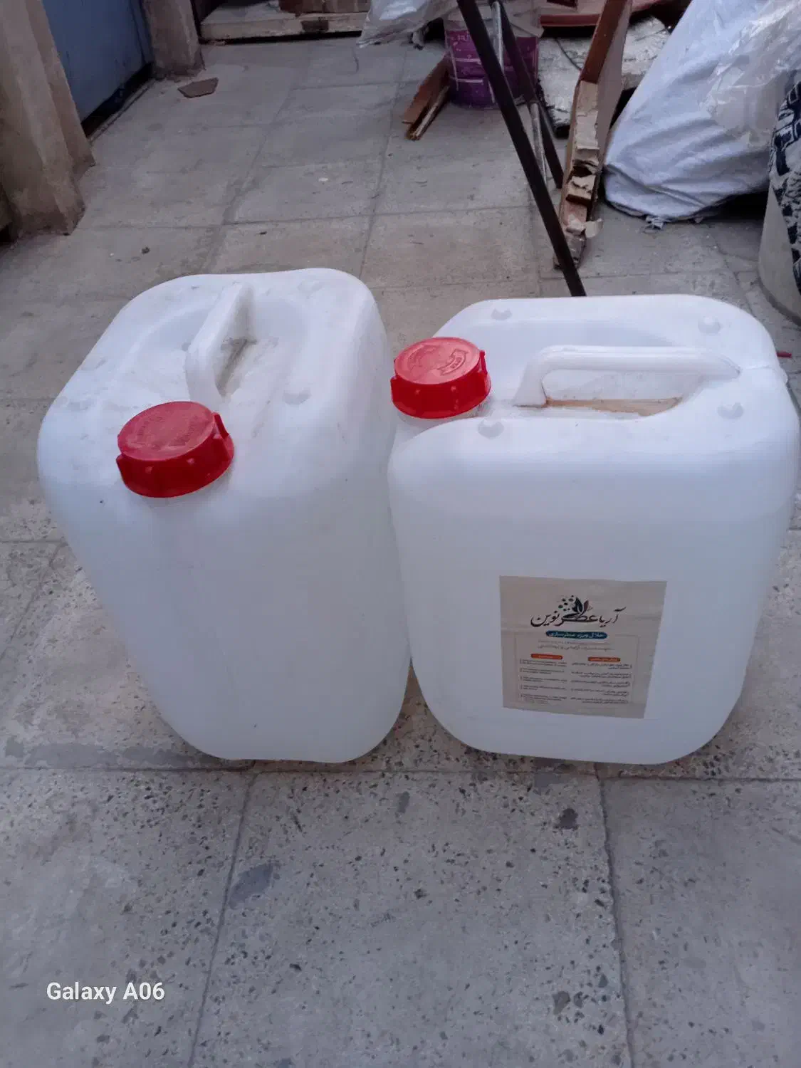 ۲۰لیتری|ظروف نگهدارنده، پلاستیکی، یک‌بارمصرف|قدس, شهر‌قدس|دیوار