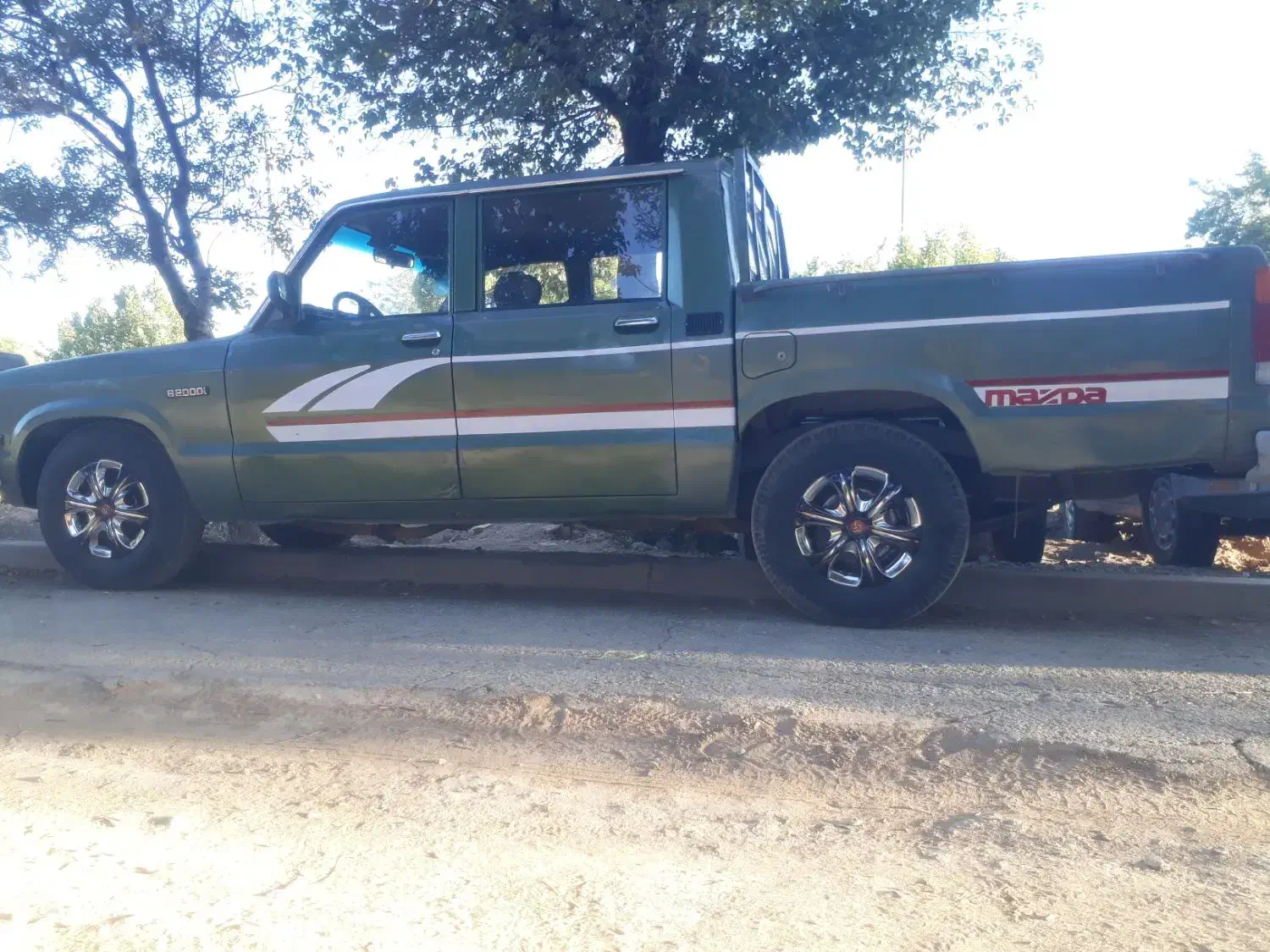 وانت مزدا 2000 دو کابین بنزینی، مدل ۱۳۸۱|خودرو سواری و وانت|بن, |دیوار