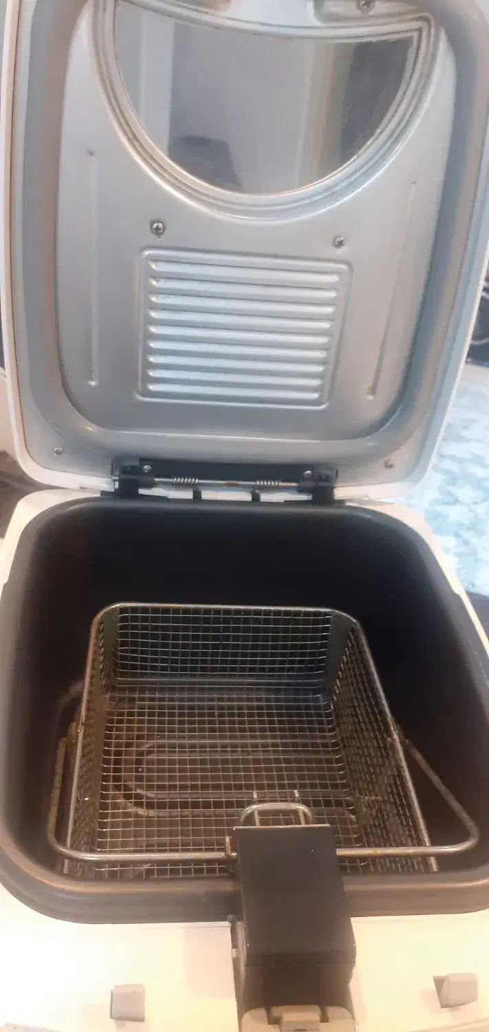 فروش سرخ کن در حد نو|اجاق گاز و لوازم برقی پخت‌وپز|کرج, حصارک بالا|دیوار