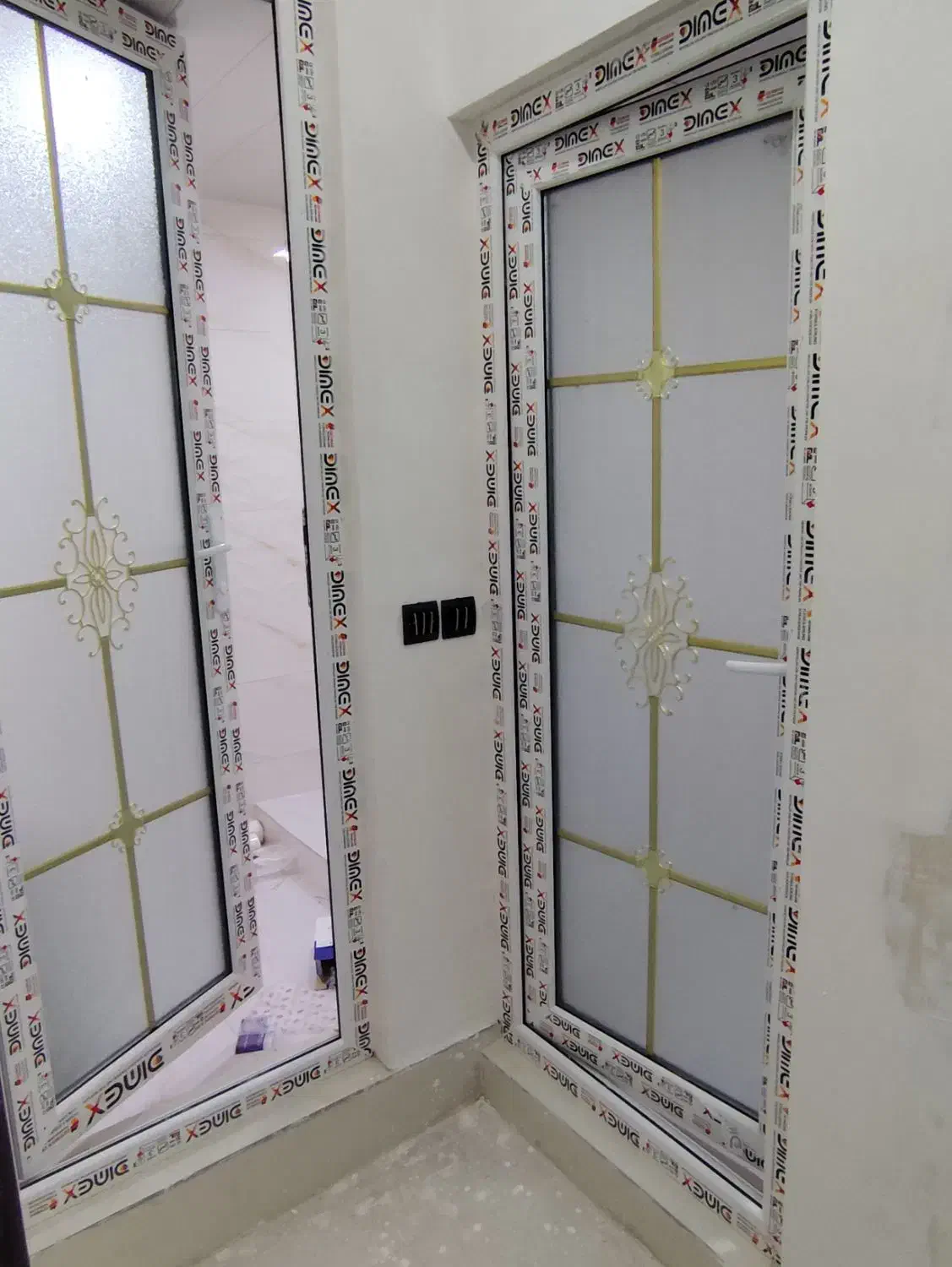 تولیدی درب و پنجره UPVC ایده آل|مصالح و تجهیزات ساختمان|خوی, |دیوار