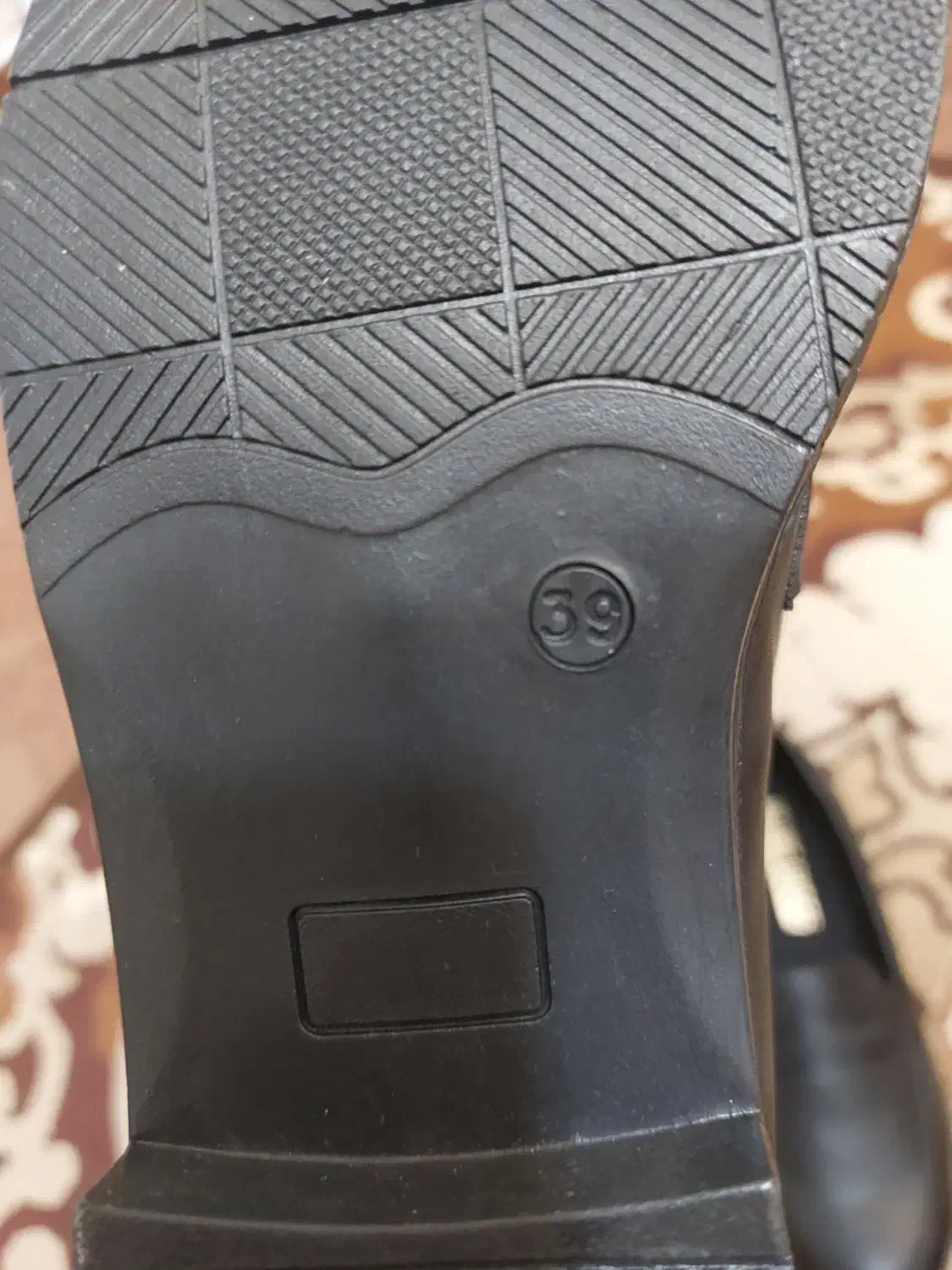 کفش|کیف، کفش، کمربند|قم, آذر (نکویی)|دیوار