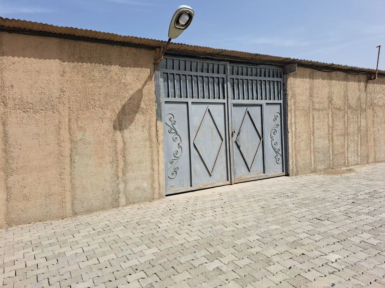 اجاره سوله یا انبار۲۰۰ متری|اجارهٔ دفتر صنعتی، کشاورزی، تجاری|اسلام‌شهر, شاطره|دیوار