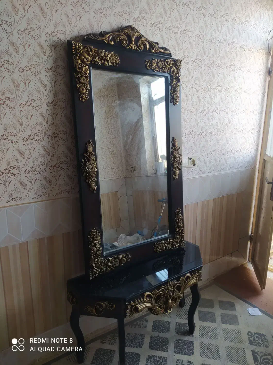 آینه و میز|مبلمان خانگی و میز عسلی|زابل, |دیوار