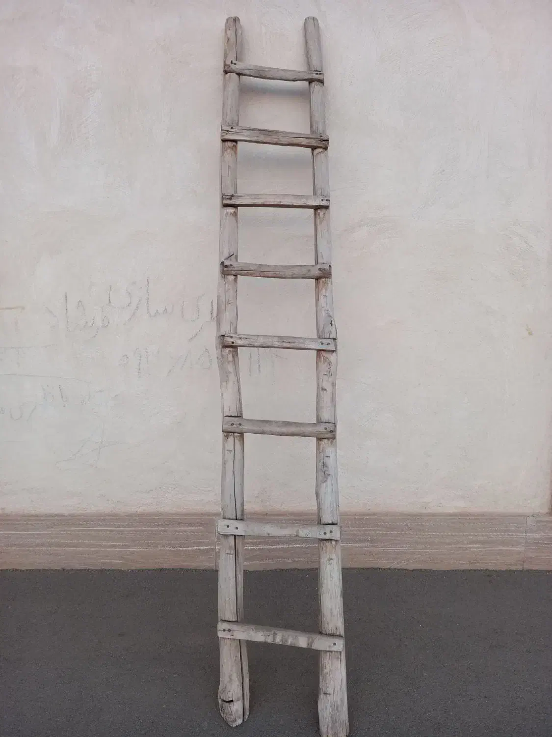 نردبان|ابزارآلات|قزوین, |دیوار