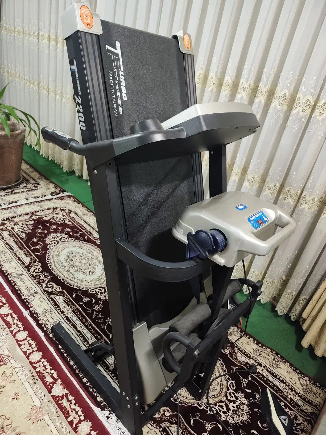 تردمیل فیتنس کار نکرده و تقریبا نو و تمیز|تجهیزات ورزشی|خمینی‌شهر, |دیوار