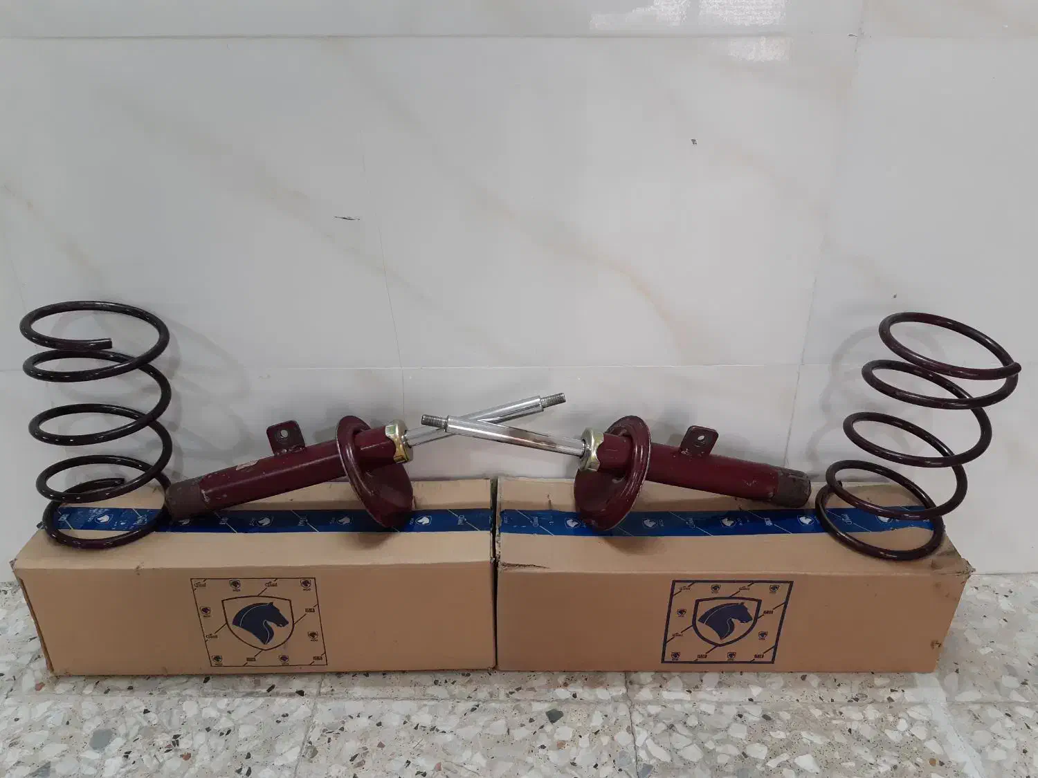 کمک فنر و فنر لول پژو ۲۰۶|قطعات یدکی و لوازم جانبی|اصفهان, بابوکان|دیوار