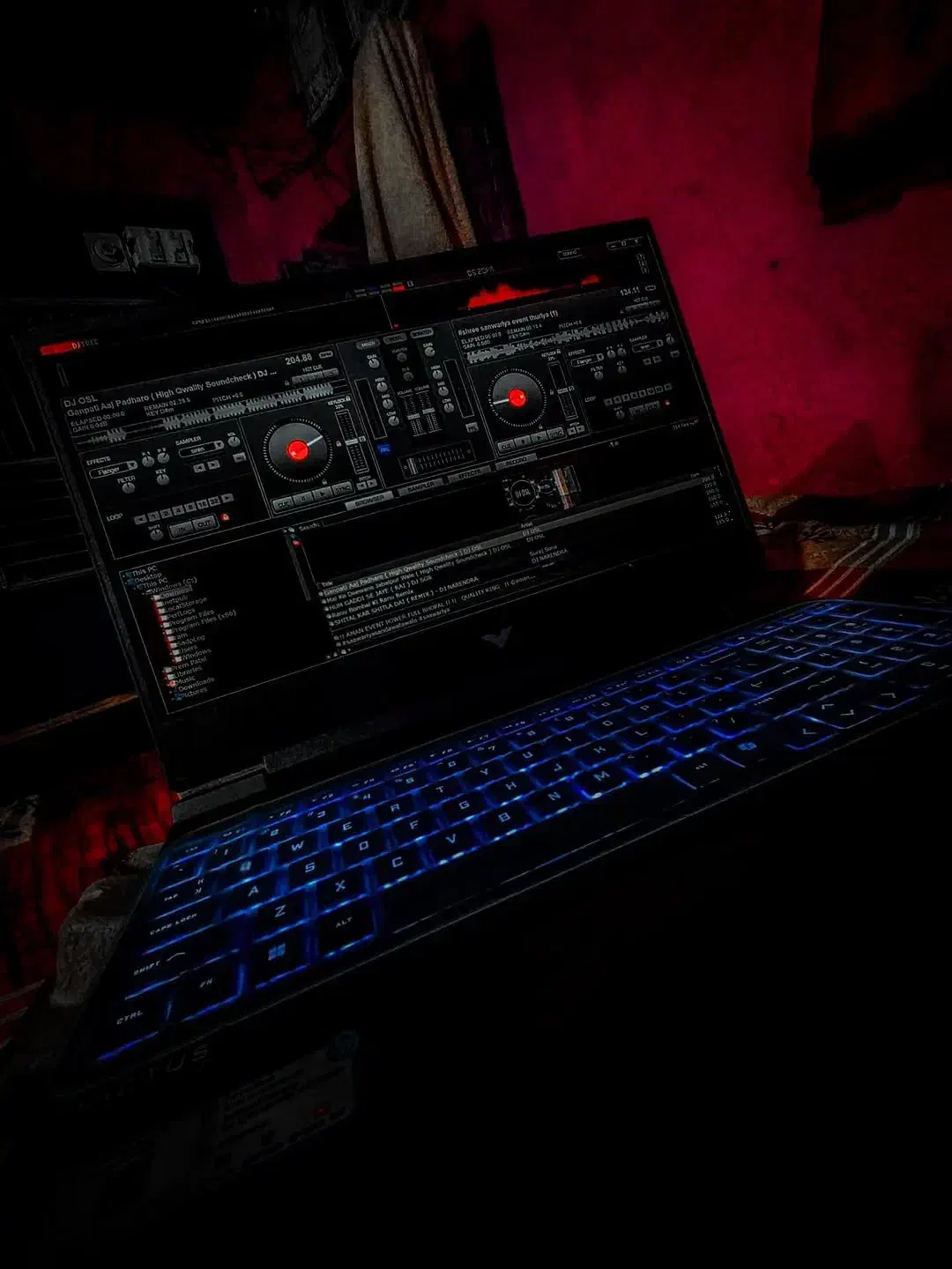 دیجی و نوازنده ضرب و تمپو حرفه ای dj  فقط 2500م|خدمات پذیرایی، مراسم|مشهد, گوهرشاد|دیوار