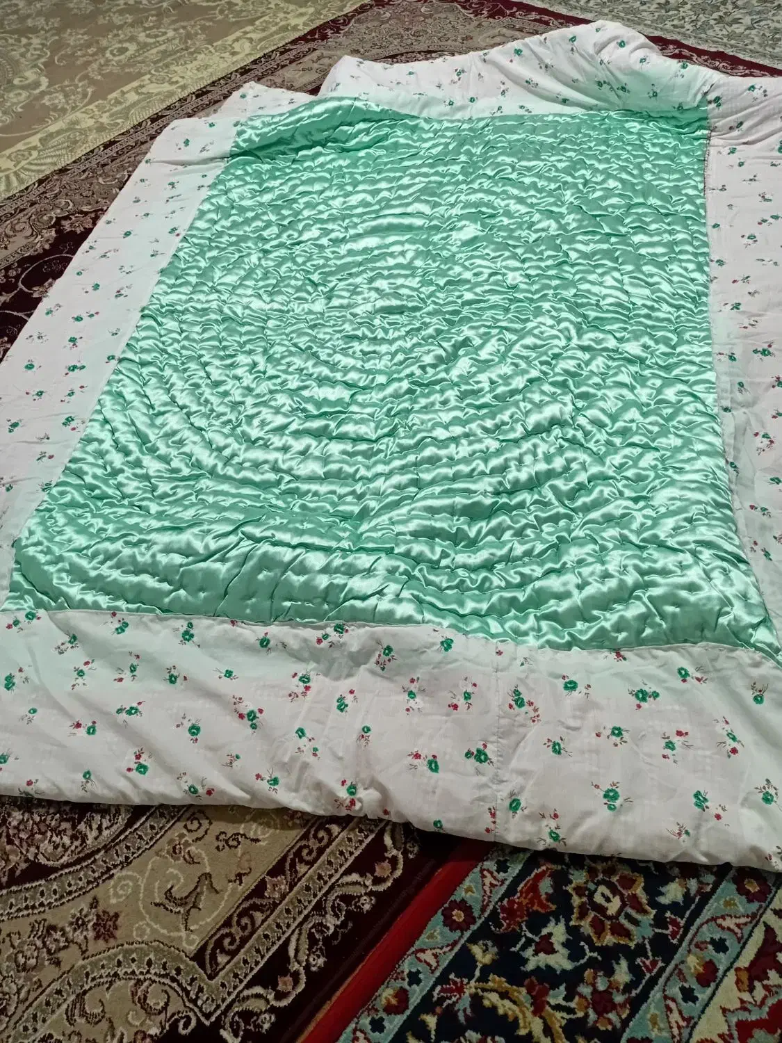 لاف|رختخواب، بالش، پتو|بجنورد, |دیوار