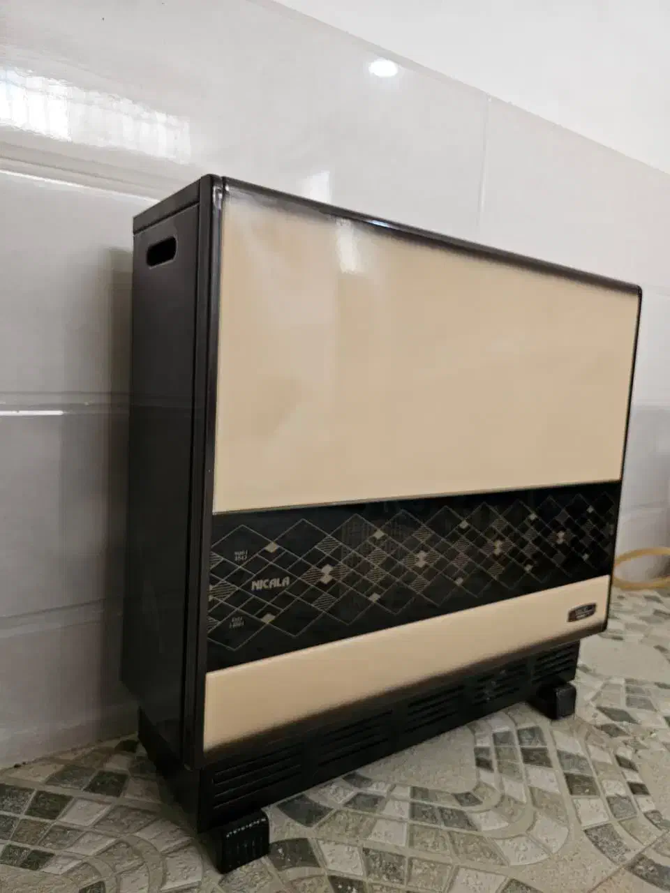 بخاری در حد نو ۱۲۰۰۰|بخاری، هیتر، شومینه|لنگرود, |دیوار