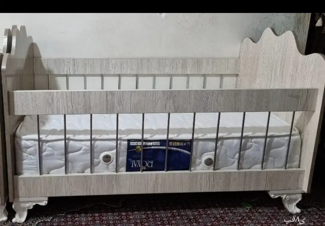 تخت و پاتختی کودک|تخت و صندلی بچه|سلماس, |دیوار