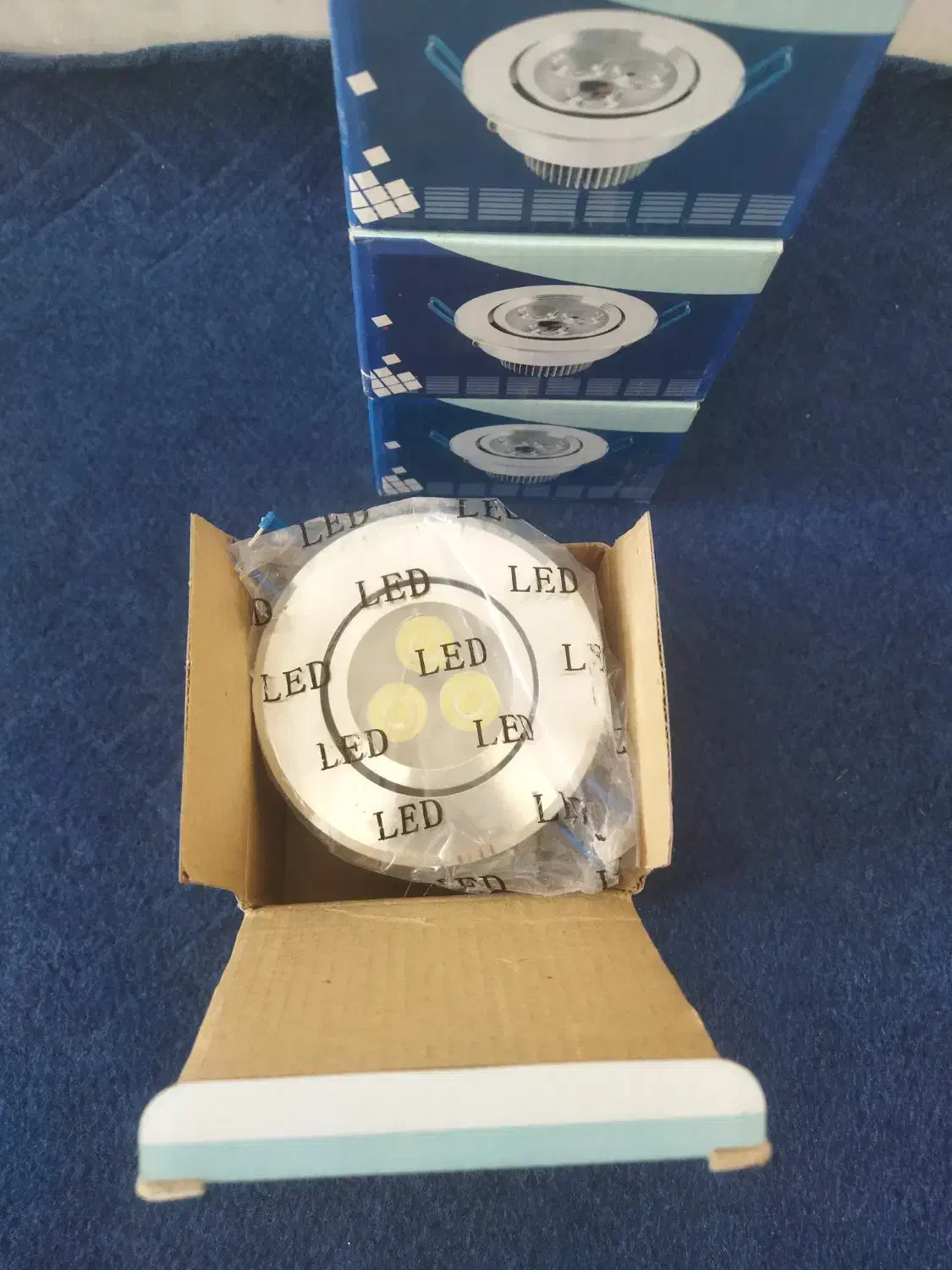 لامپ هالوژن نو|لامپ و چراغ|سیرجان, |دیوار