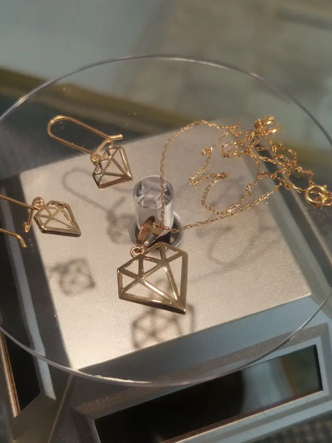 طلای شکل الماس نو کم اجرت|جواهرات|بناب, |دیوار