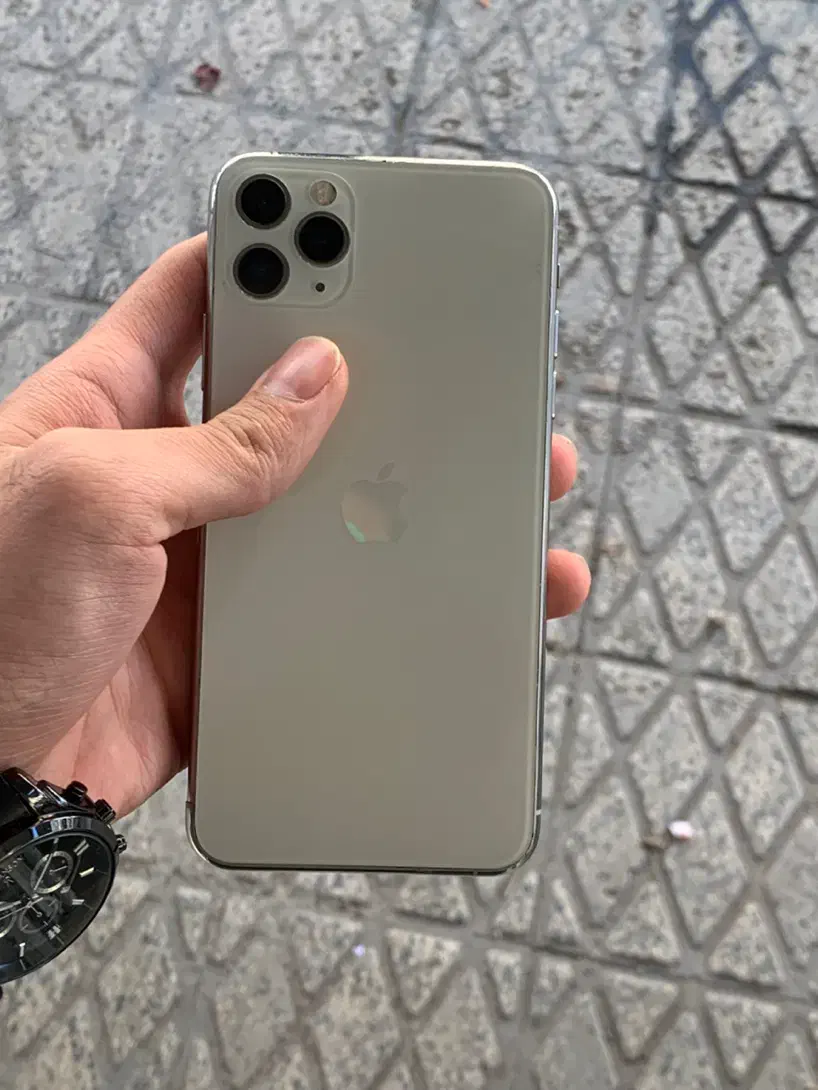 ایفون ۱۱ مکس|موبایل|همدان, |دیوار