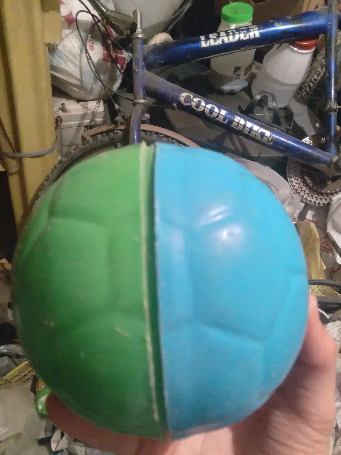 توپ پلاستیکی|ورزش‌های توپی|پاکدشت, حصار امیر|دیوار