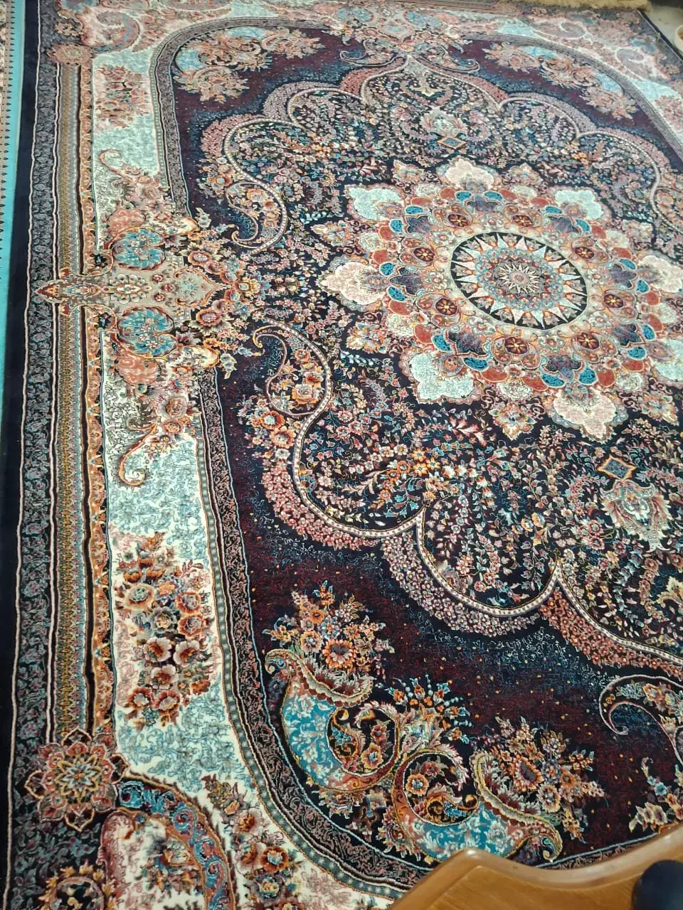 مقداری وسایل منزل|فرش|نورآباد ممسنی, |دیوار