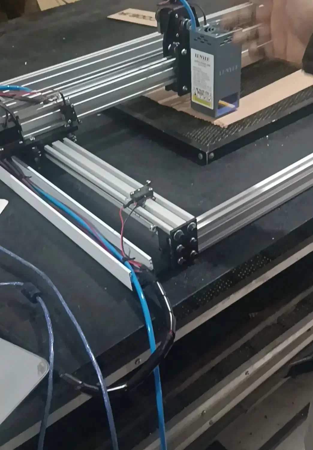 دستگاه برش لیزر غیرفلزات ۴۰در۶۰|ماشینآلات صنعتی|مهریز, |دیوار