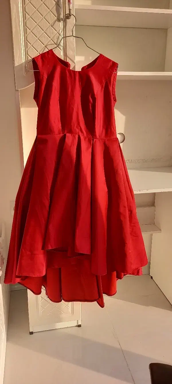 پیراهن دنباله دار یلدایی ساتن امریکایی نو سالم|لباس|هشتگرد, مدرس|دیوار