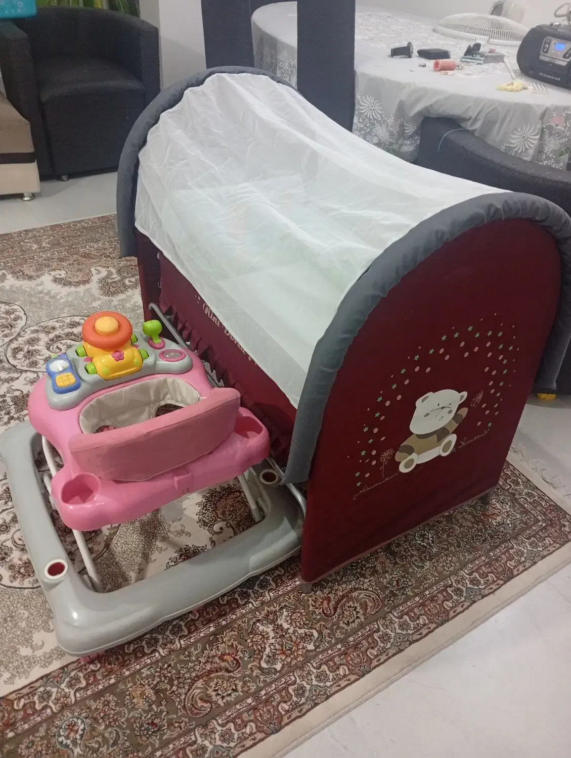گهواره و روروک|اسباب و اثاث بچه|شیراز, کفترک|دیوار