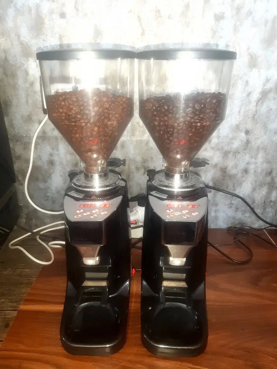 اسیاب قهوه ۰۲۱ در حد نو تمیز|کافیشاپ و رستوران|فولادشهر, سایت صنعتی کاوه|دیوار