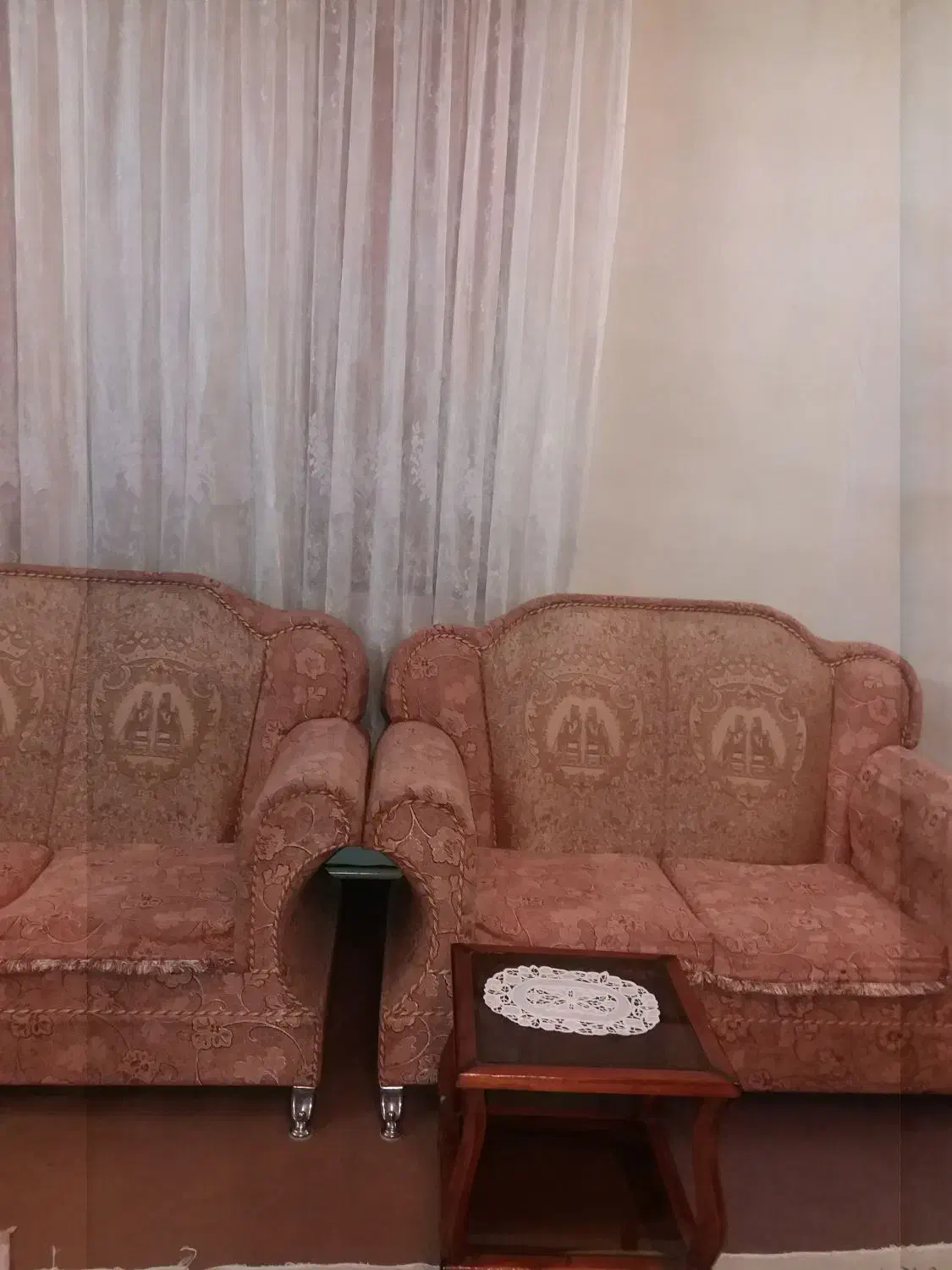 مبل۹نفره|مبلمان خانگی و میز عسلی|سلماس, |دیوار