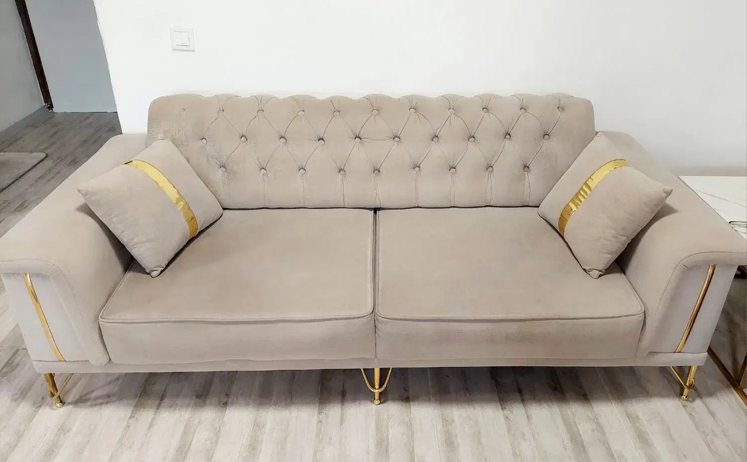 مبل چستر|مبلمان خانگی و میز عسلی|رشت, نیروی دریایی|دیوار