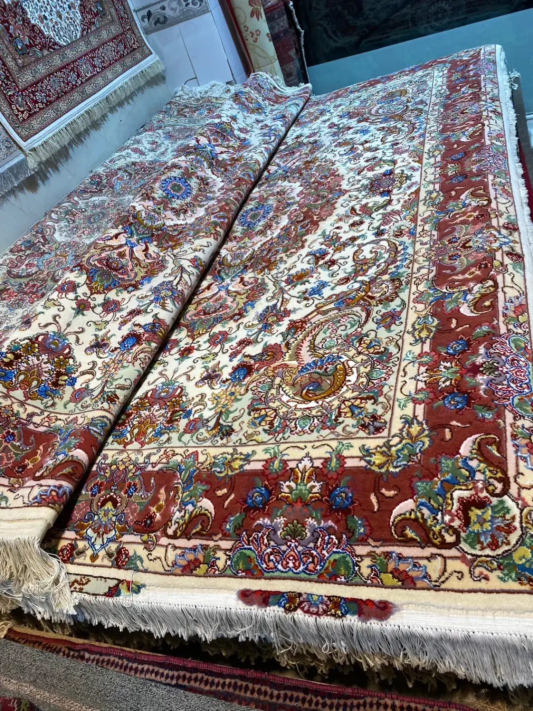 جفت ۶ متری خطیبی|فرش|تبریز, |دیوار