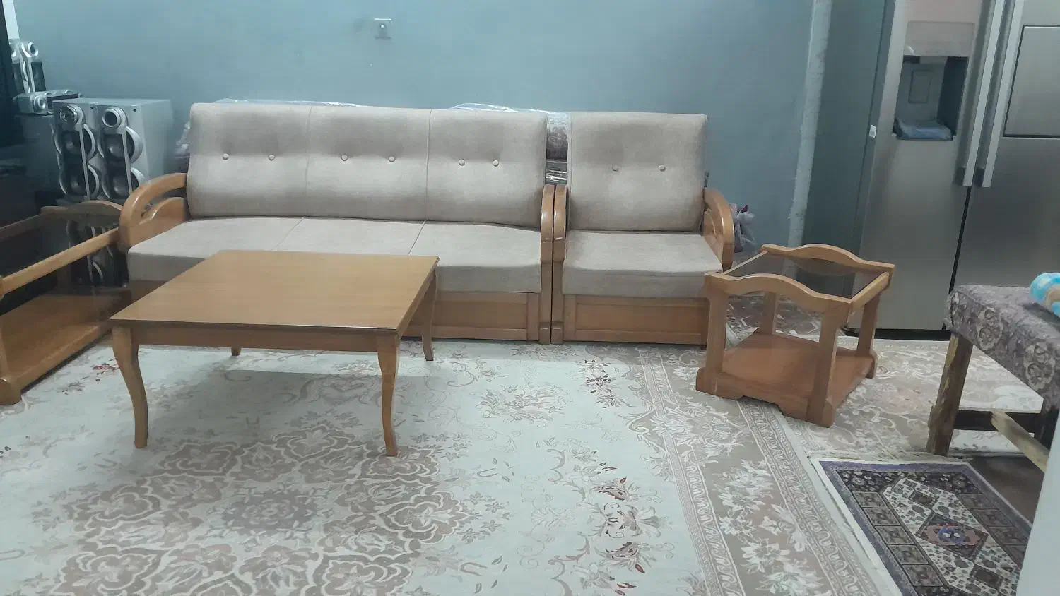 مبل راحتی ۷نفره سالم بدون ایراد قیمت ۲۰میلیون|مبلمان خانگی و میز عسلی|رینه, |دیوار