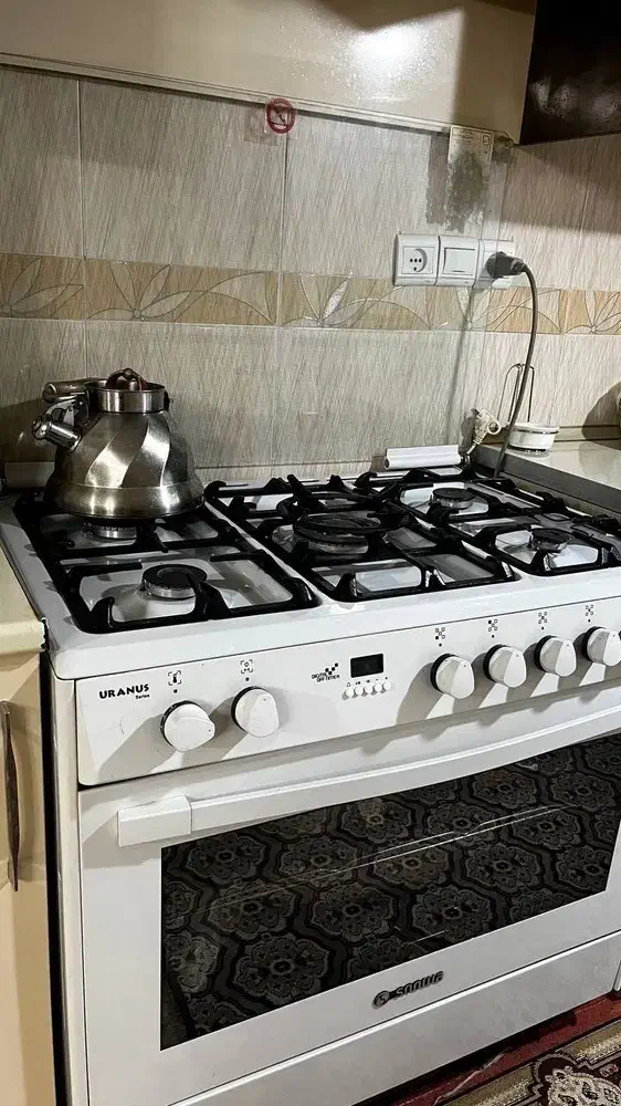 اجاق گاز فر دار اسنوا در حد نو|اجاق گاز و لوازم برقی پخت‌وپز|نیشابور, شهرک فیروزه|دیوار
