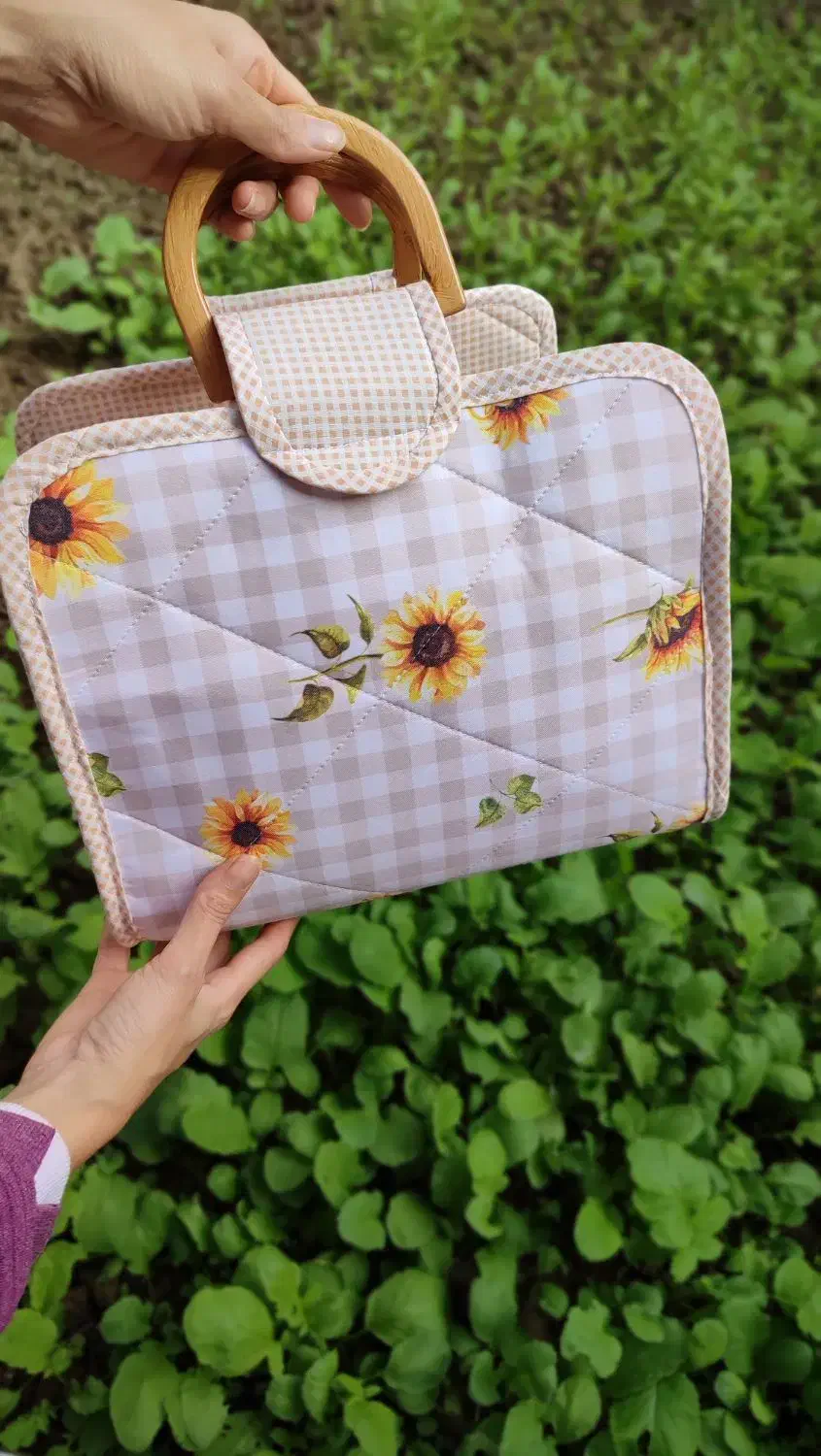 باکس طرح افتابگردان|ظروف نگهدارنده، پلاستیکی، یک‌بارمصرف|آمل, |دیوار