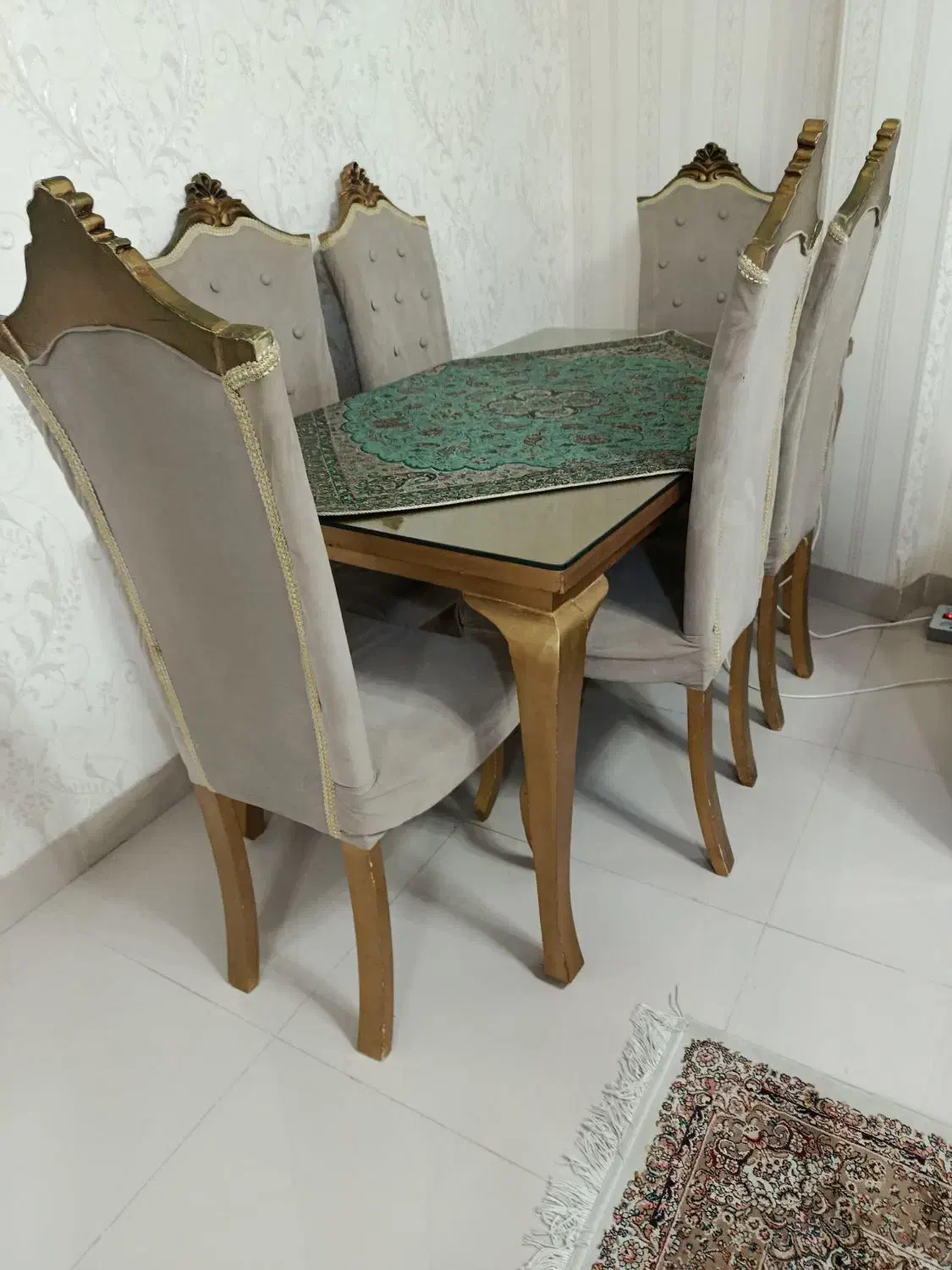 فروش مبل ومیز نهار خوری|مبلمان خانگی و میز عسلی|رشت, باهنر|دیوار