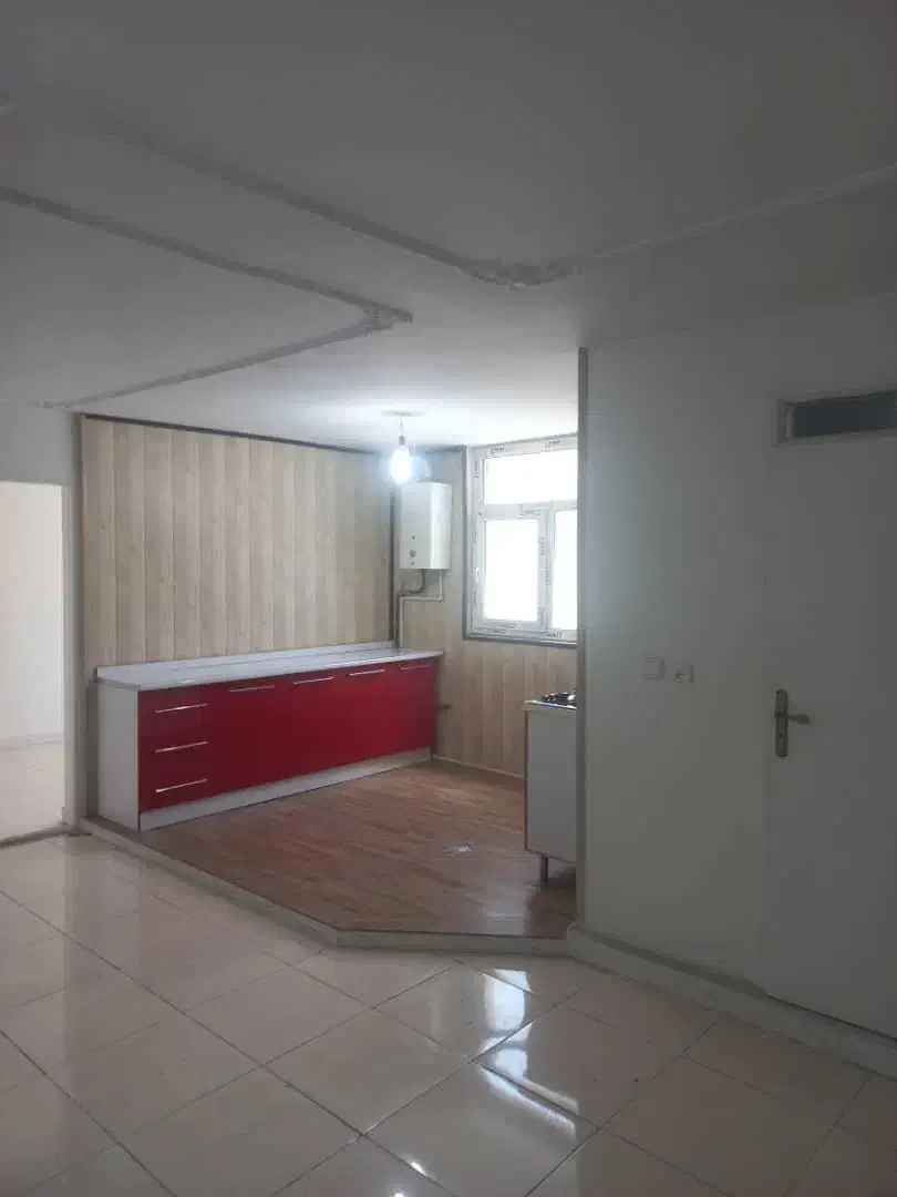 ۷۰متر ۲خواب طبقه اول مناسب اداری و مسکونی