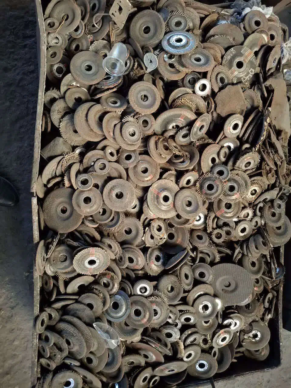 خرید صفحه ساب برش استل بر چدن دیواری استفاده شده|خدمات پیشه و مهارت|تبریز, |دیوار