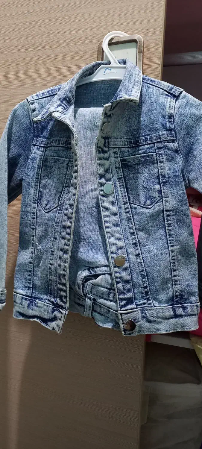 پیراهن|لباس|رباطکریم, رباطکریم|دیوار