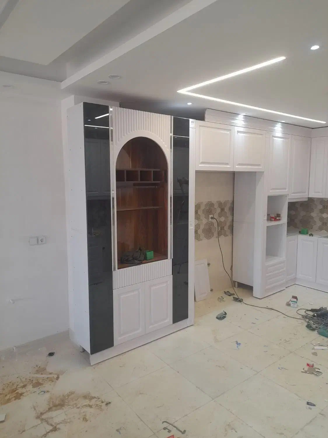 ساخت کمد و کابینت|خدمات پیشه و مهارت|بروجرد, |دیوار