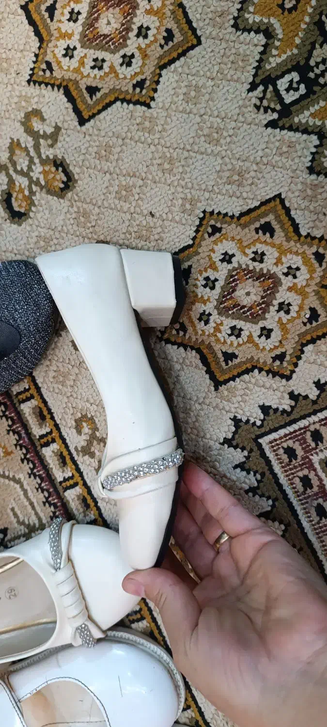کفش و لباس دخترونه|کفش و لباس بچه|اهواز, گلستان|دیوار